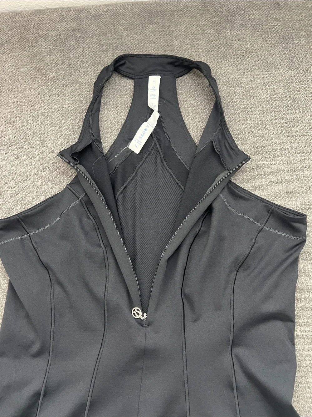 lululemon athletica form fitting